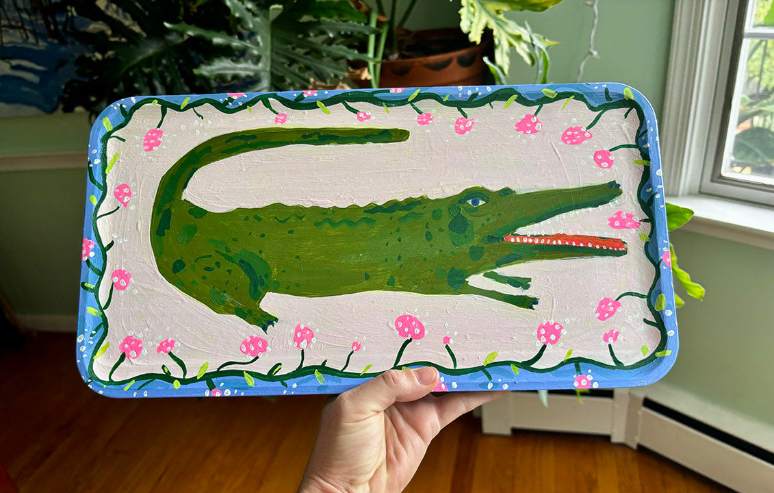 Alligator tray