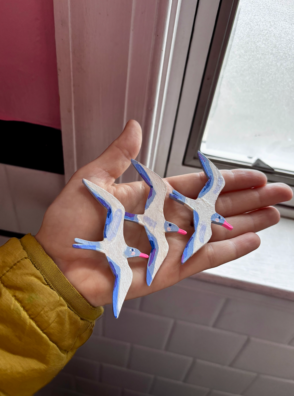 Bird pin, hand painted