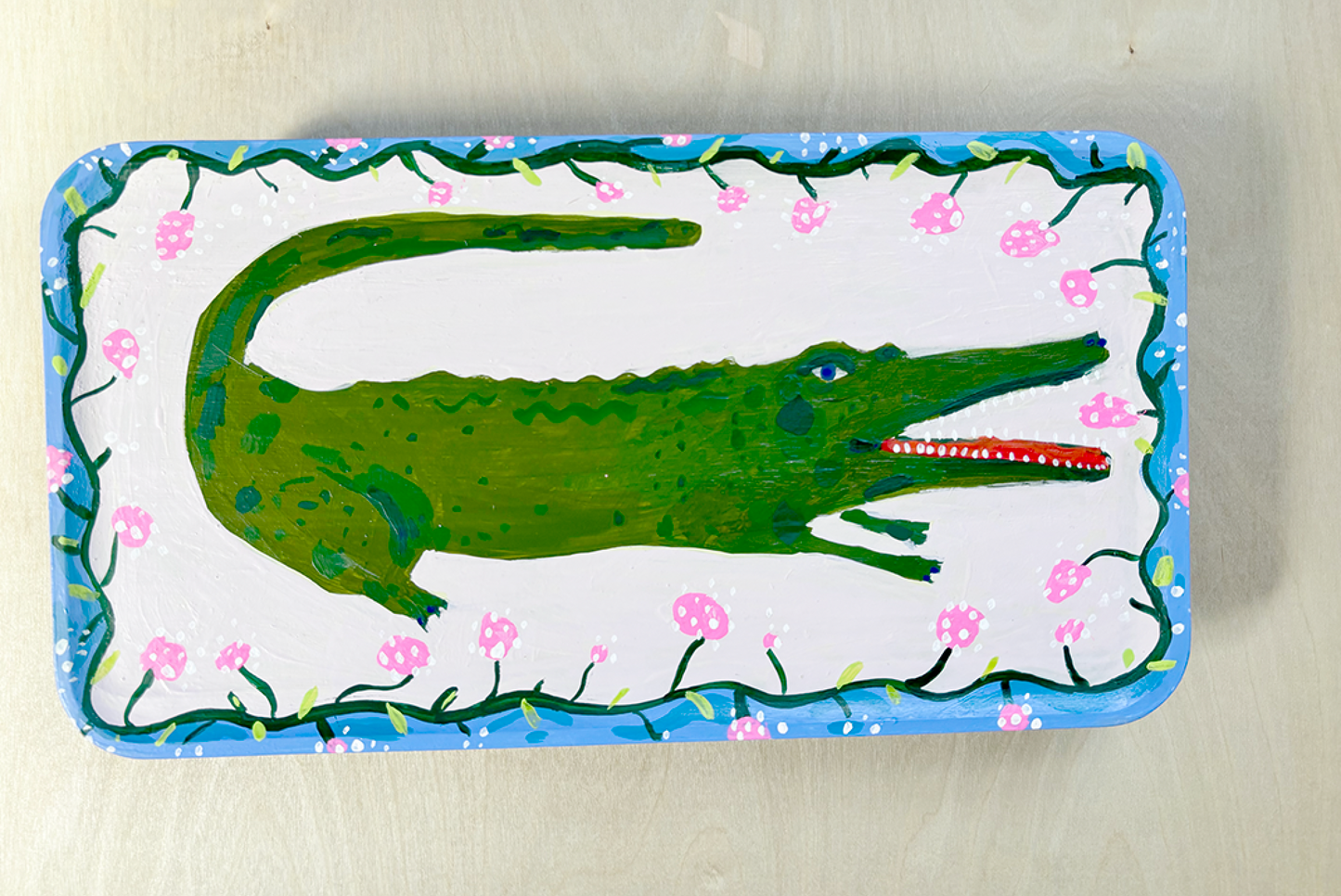 Alligator tray