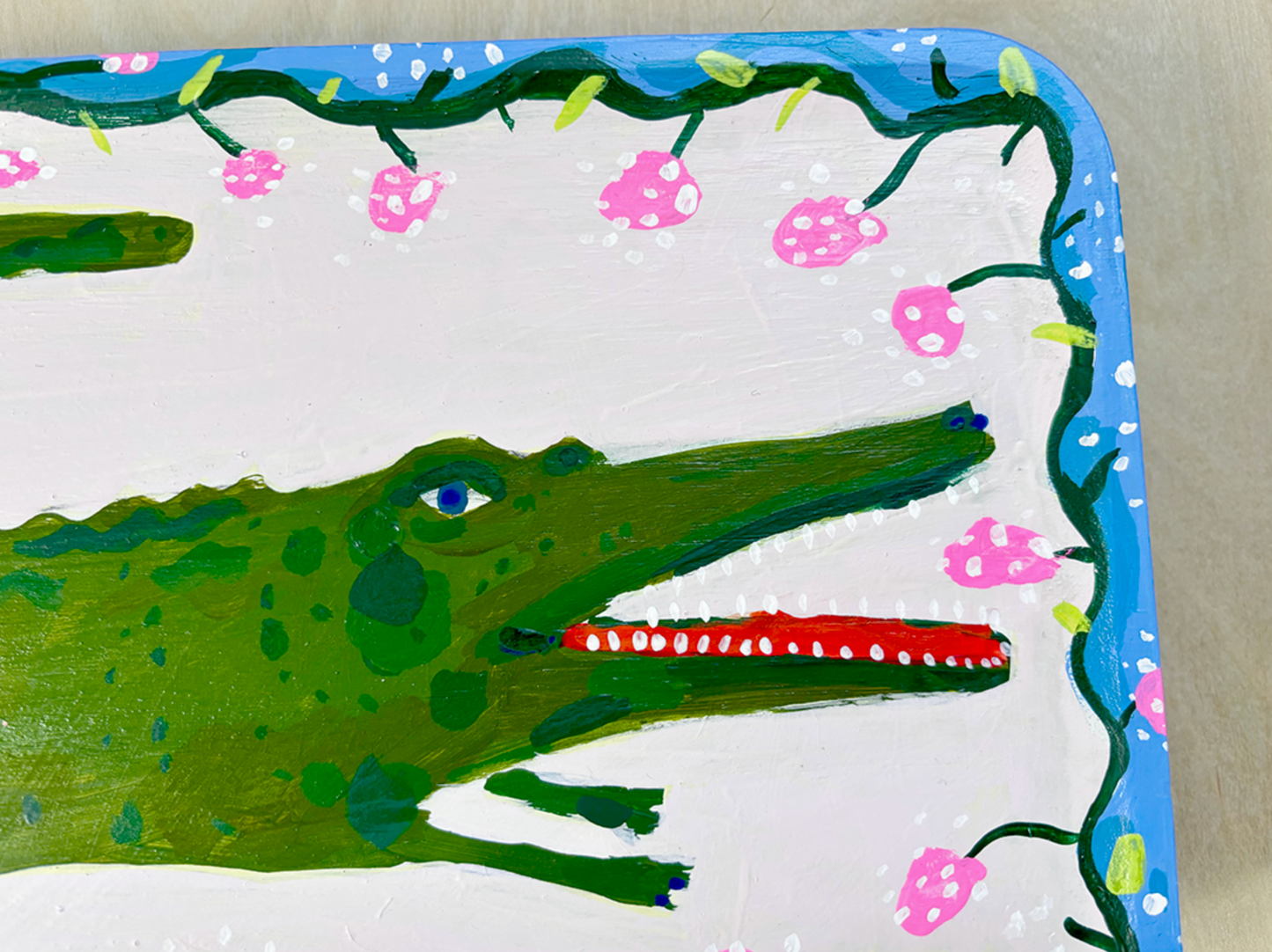 Alligator tray