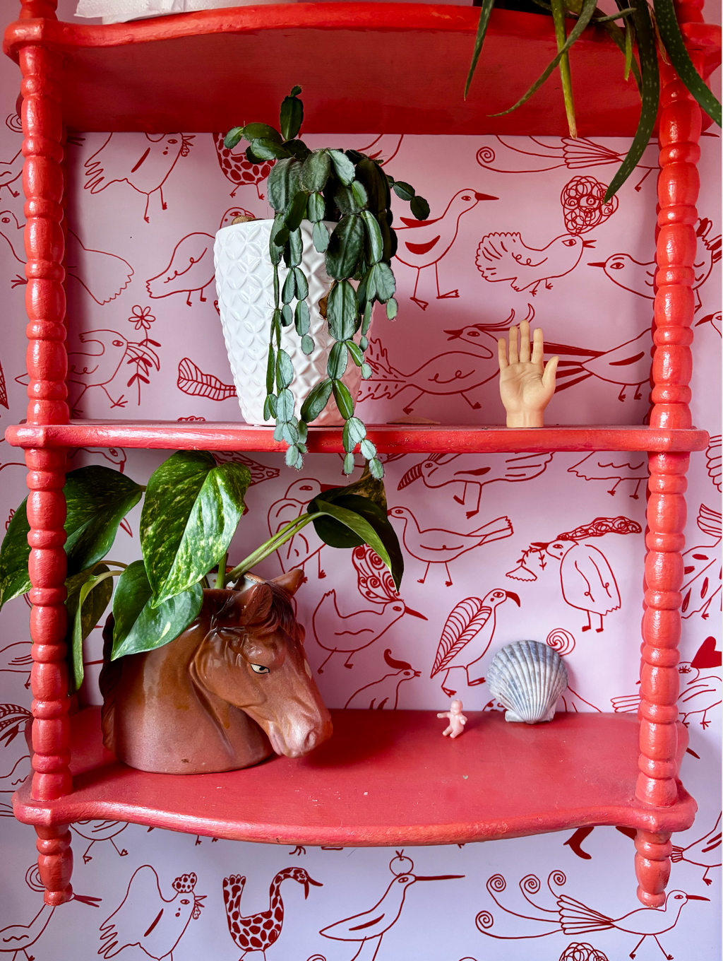 Birds, pink and red Wallpaper