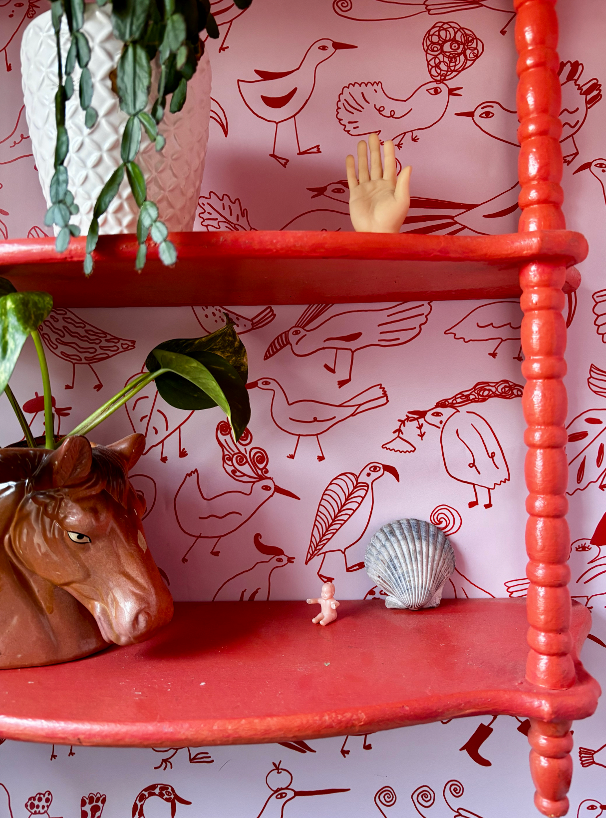 Birds, pink and red Wallpaper